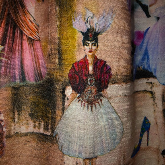 Tatyana Leading Lady Dress - Picture 5 of 8